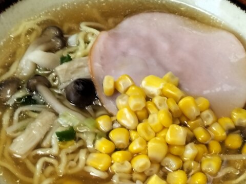 きのこ✤ハム✤バターコーン美味しい♡ラーメンです♪